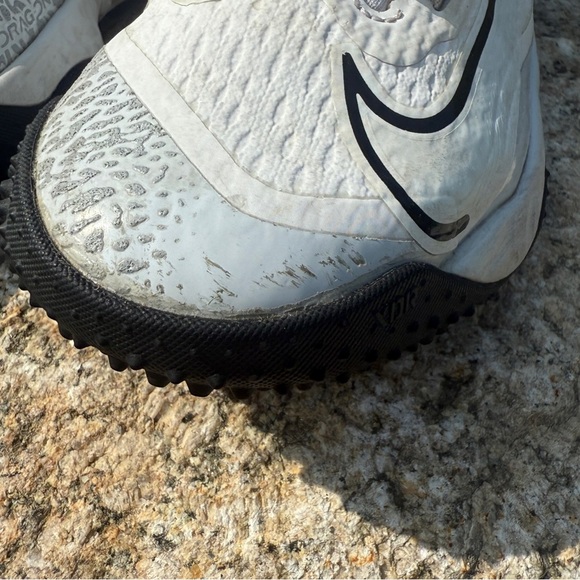 Nike Women’s Alpha Huarache Elite 4 Women's Softball Turf Shoes White Size 5.5 - Picture 6 of 10